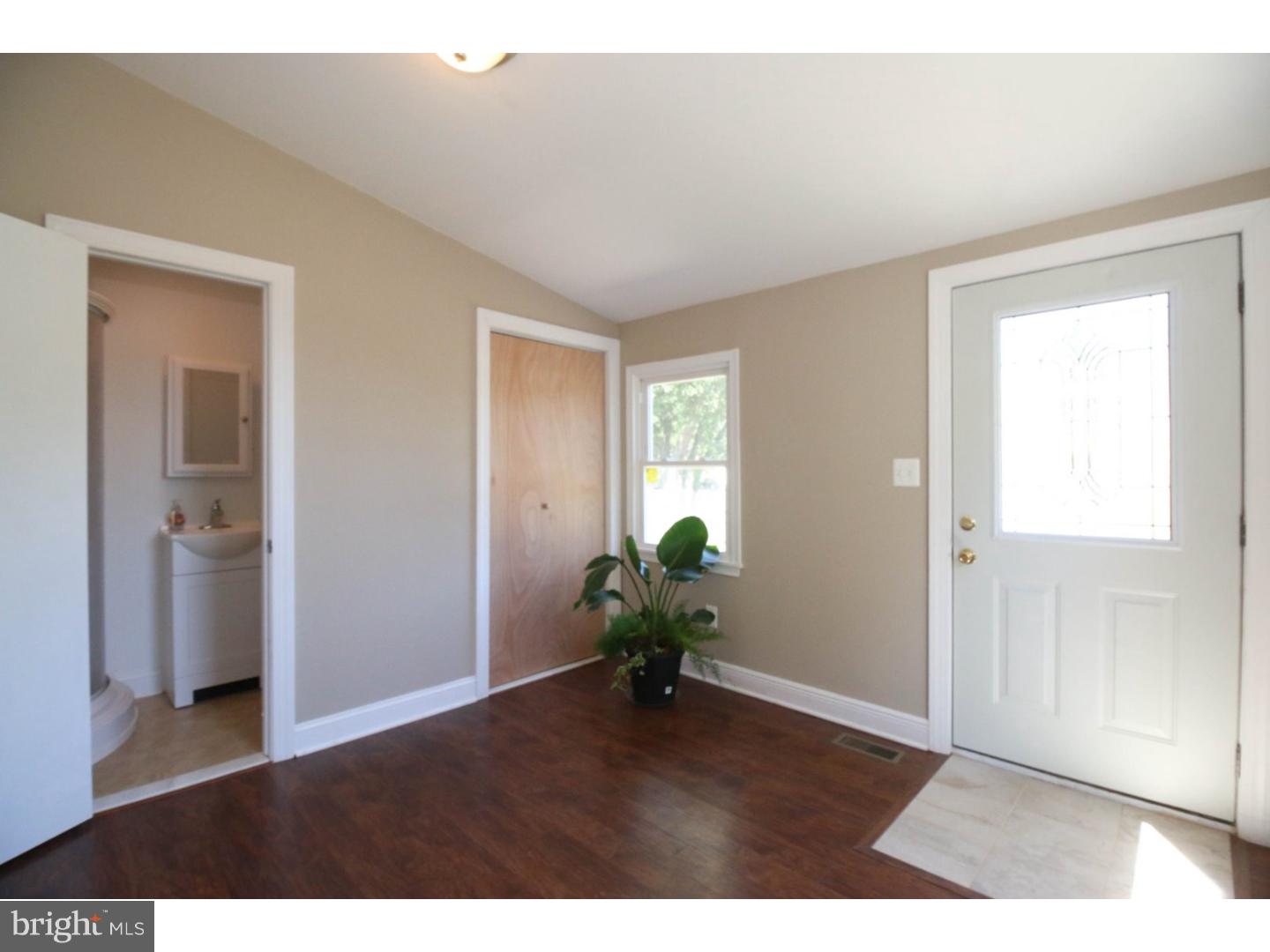 137 Rancocas Road Mount Holly, NJ 08060 - Photo 7 of 25 Family Room