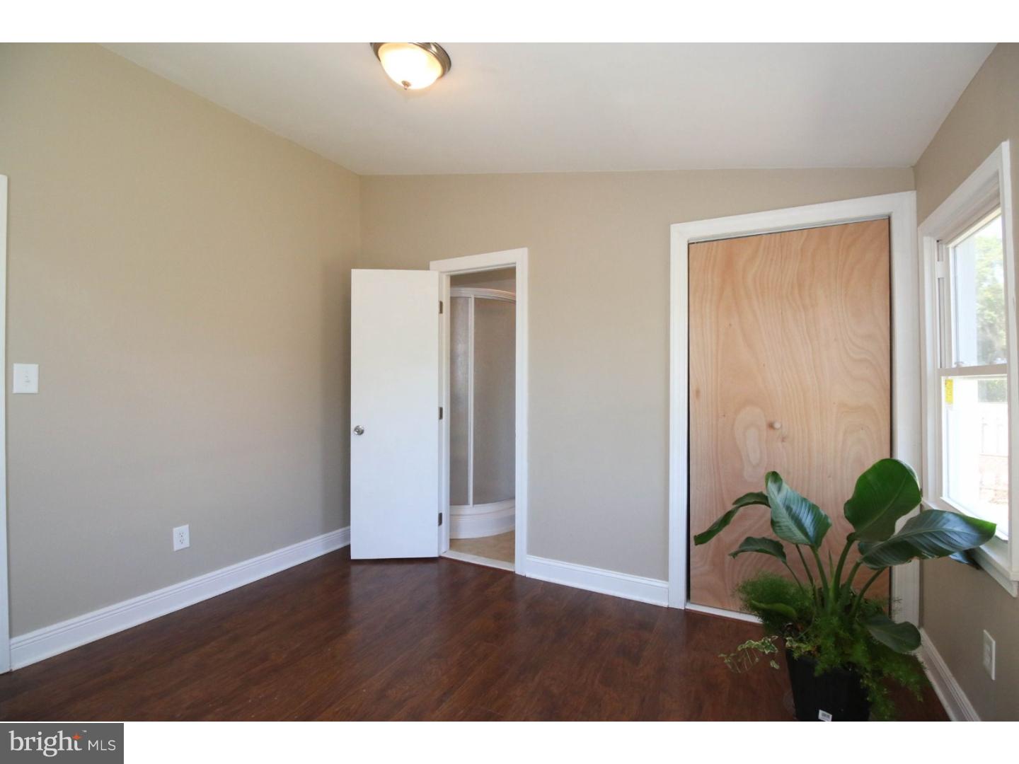 137 Rancocas Road Mount Holly, NJ 08060 - Photo 8 of 25 Family Room