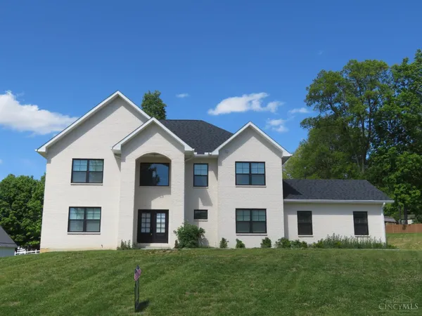 $595,000 | 1324 Northwoods Drive, Hillsboro, OH 45133