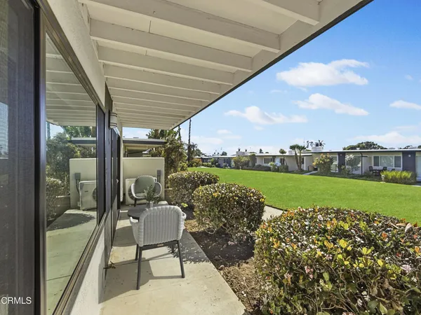 $2,850 | 61 B Redwood Avenue, Ventura, CA 93003