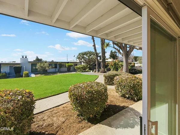 $2,850 | 61 B Redwood Avenue, Ventura, CA 93003
