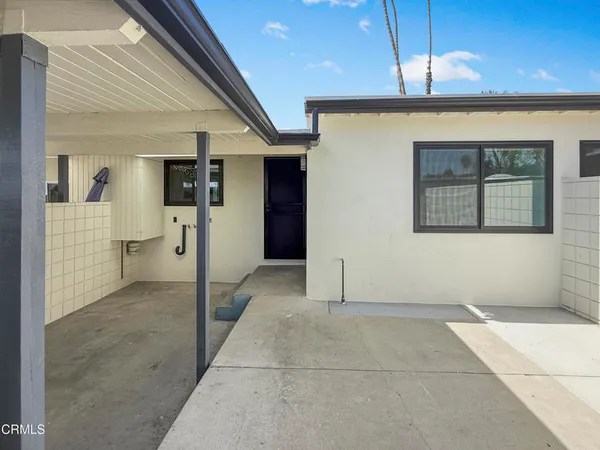 $2,850 | 61 B Redwood Avenue, Ventura, CA 93003