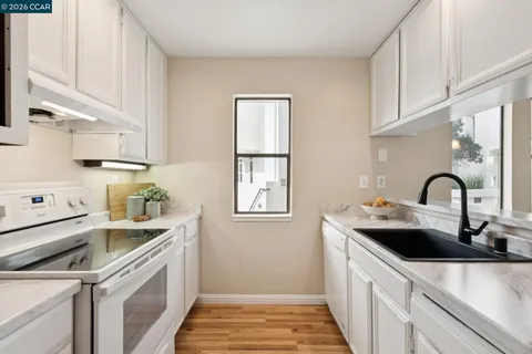 $575,000 | 68 Mozden Lane, Pleasant Hill, CA 94523