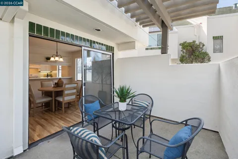 $575,000 | 68 Mozden Lane, Pleasant Hill, CA 94523