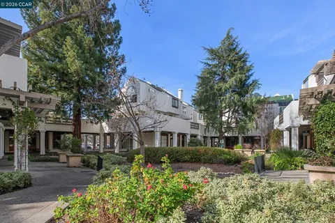 $575,000 | 68 Mozden Lane, Pleasant Hill, CA 94523