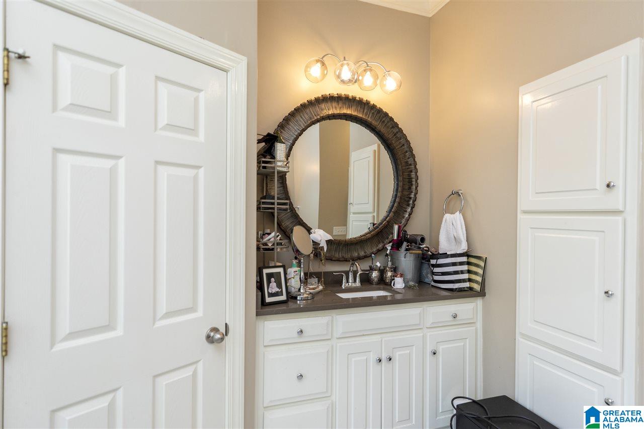 220 Carriage Lane Alabaster, AL 35007 - Photo 11 of 50