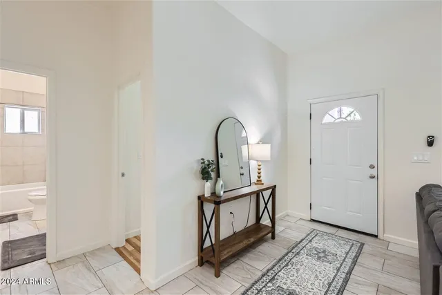 $2,800 | 2233 East Sheridan Street, Phoenix, AZ 85006