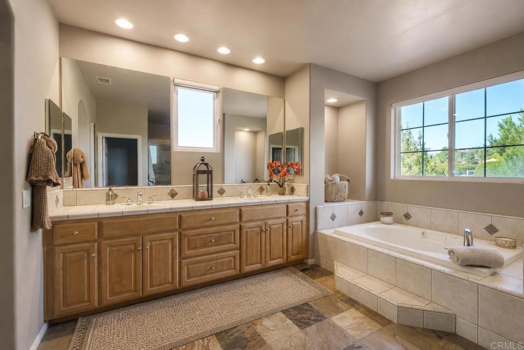 2010 Coronado Alpine, CA 91901 - Photo 20 of 43