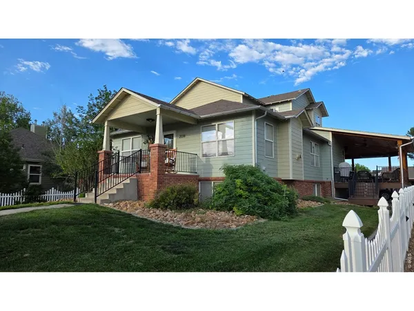 $899,000 | 2038 Burbank Street, Berthoud, CO 80513