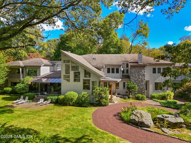 $3,895,000 | 43 Sterling Road South, Greenwich, CT 06831