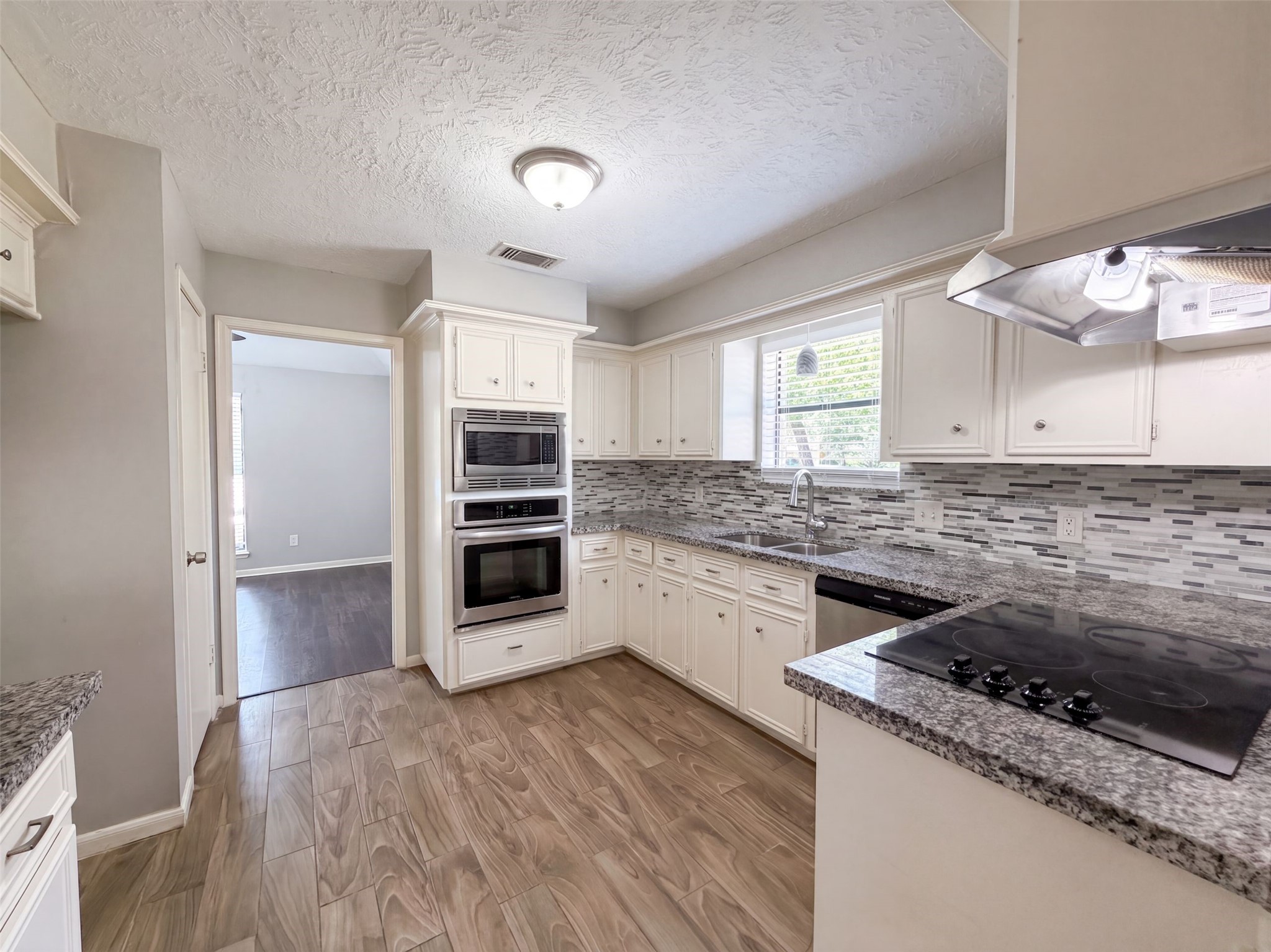 17810 Asphodel Lane Spring, TX 77379 - Photo 2 of 23 Gallery Image 2