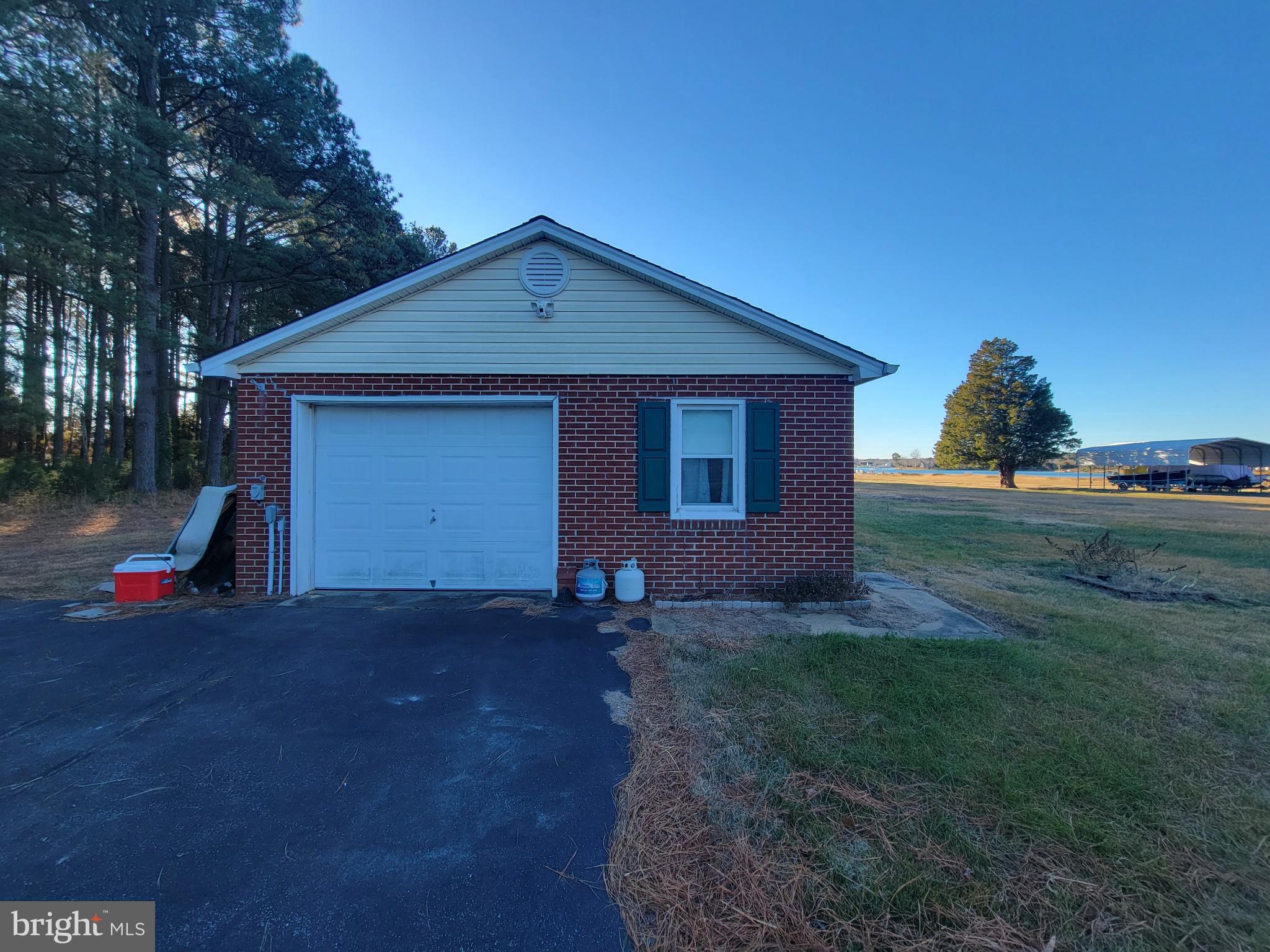 49993 Airedele Road Ridge, MD 20680 - Photo 20 of 34 Detached garage/cottage with one bedroom