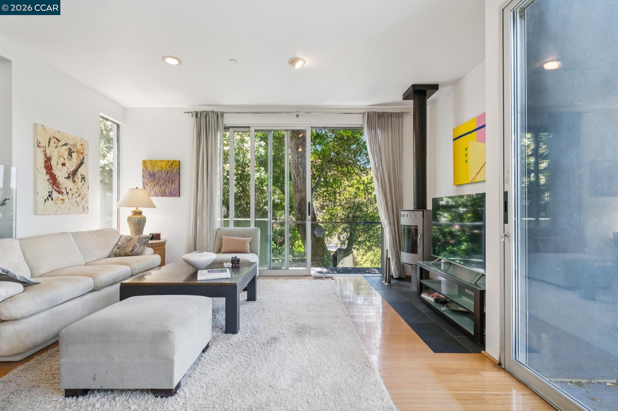 34 Underhill Road Orinda, CA 94563 - Photo 7 of 39