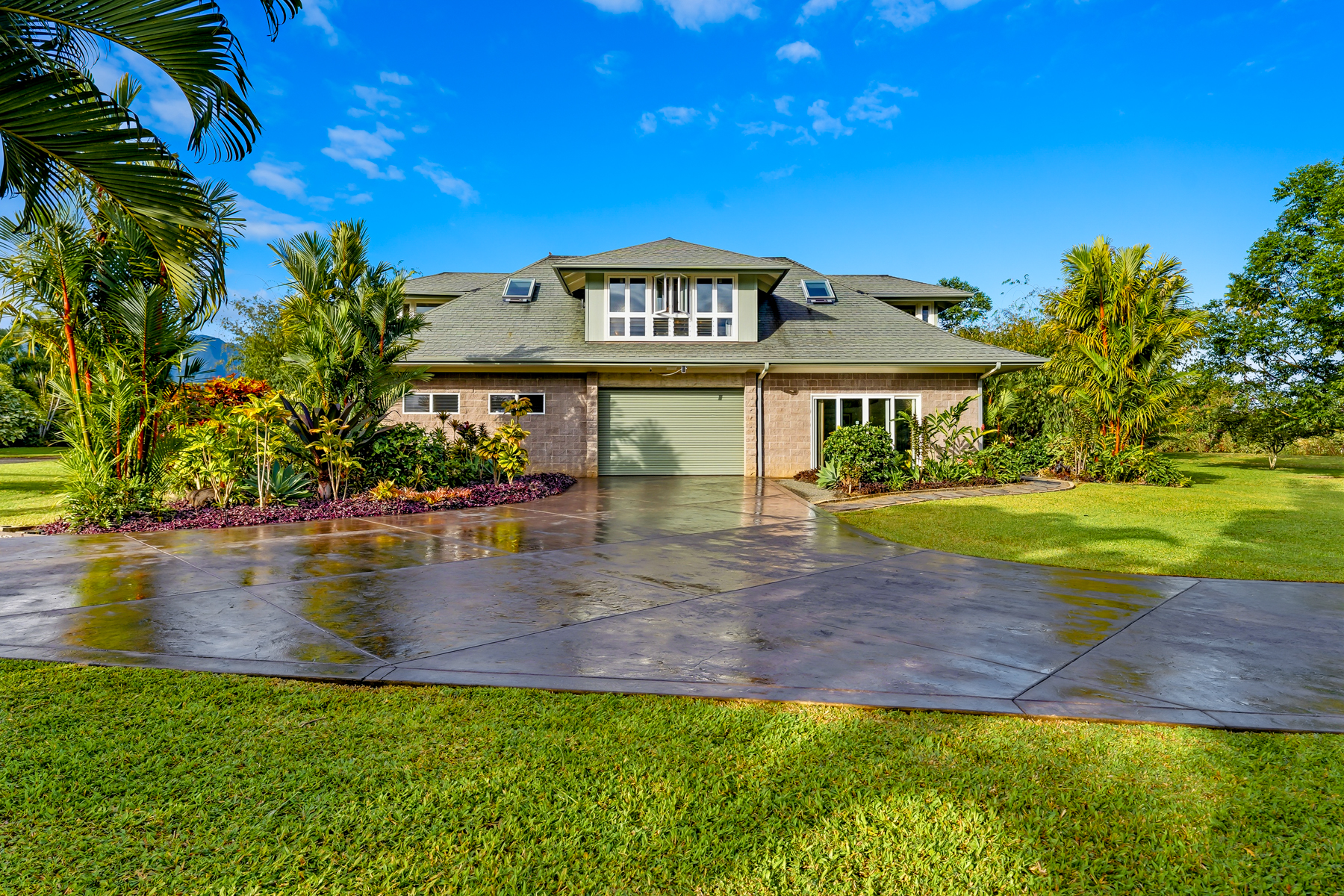 5370 A Kahiliholo Road Kilauea, HI 96754 - Photo 2 of 29