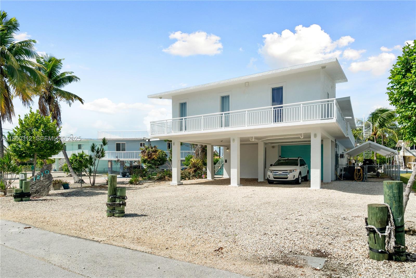 1210 Cactus Street Key Largo, FL 33037 - Photo 4 of 41