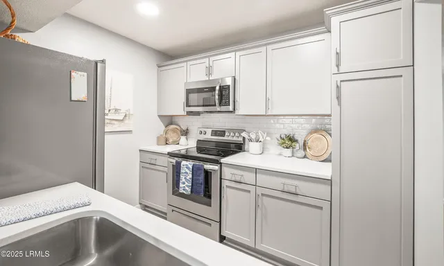 $240,000 | 2 Harbor Drive North, Unit L111, Harbor Island, SC 29920