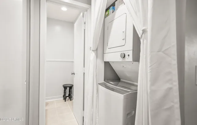 $240,000 | 2 Harbor Drive North, Unit L111, Harbor Island, SC 29920