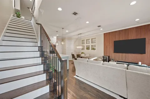 $614,900 | 8254 Laflin Lane, Dallas, TX 75231