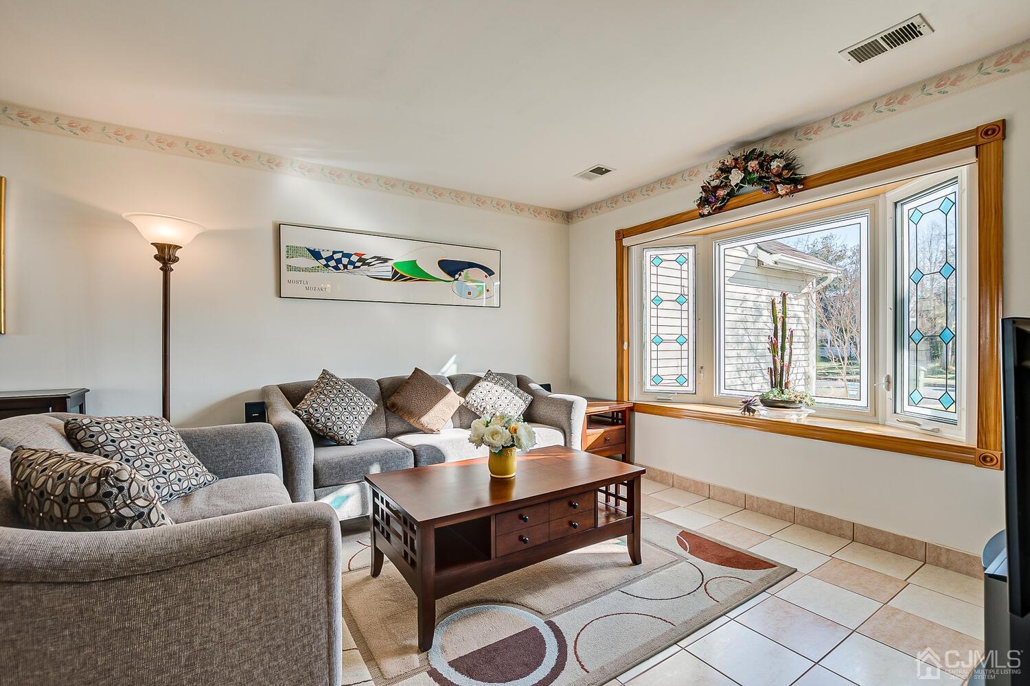 55 Rainford Road Edison, NJ 08820 - Photo 8 of 39 Gallery Image 8