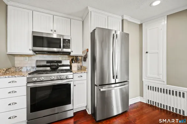 $369,000 | 51 Oakdale Street, Wethersfield, CT 06109