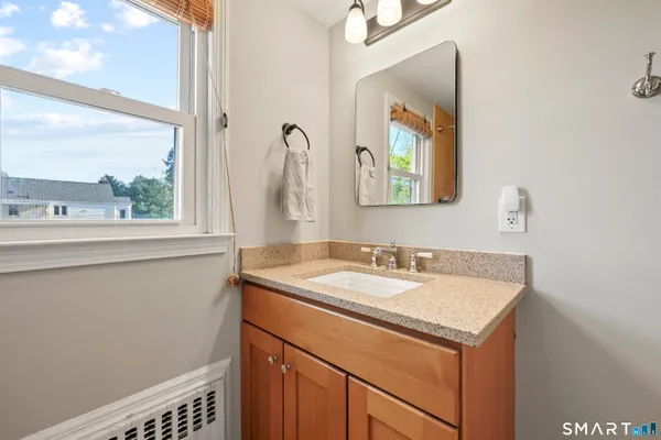 $369,000 | 51 Oakdale Street, Wethersfield, CT 06109