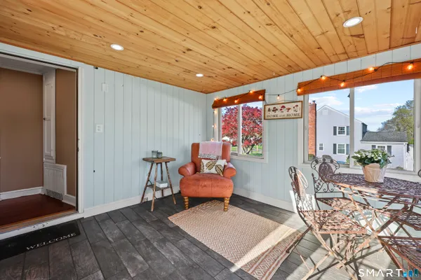 $369,000 | 51 Oakdale Street, Wethersfield, CT 06109