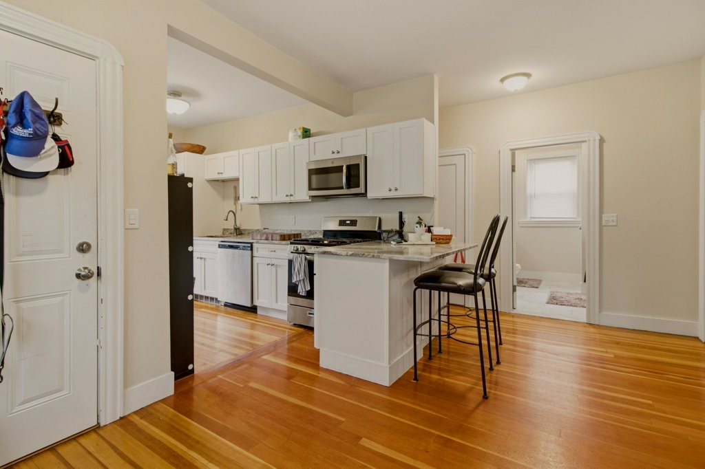 244 Camp Street, Unit 1 Providence, RI 02906 - Photo 13 of 26