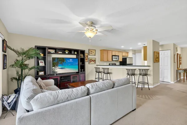 $319,000 | 2990 Southeast Lexington Lakes Drive, Stuart, FL 34994