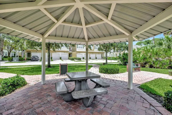 $319,000 | 2990 Southeast Lexington Lakes Drive, Stuart, FL 34994