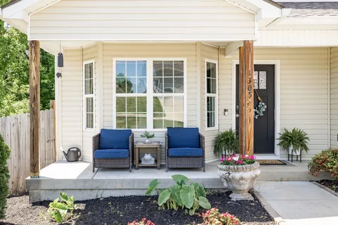 $369,900 | 1305 Park Mere Drive, Columbia, TN 38401