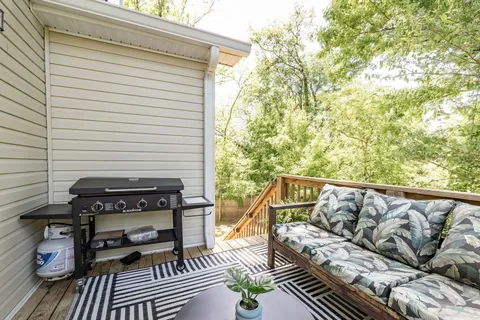 $369,900 | 1305 Park Mere Drive, Columbia, TN 38401