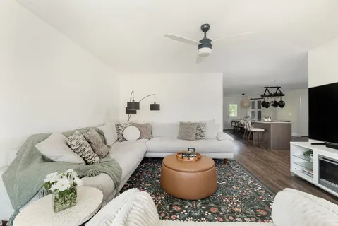 $369,900 | 1305 Park Mere Drive, Columbia, TN 38401