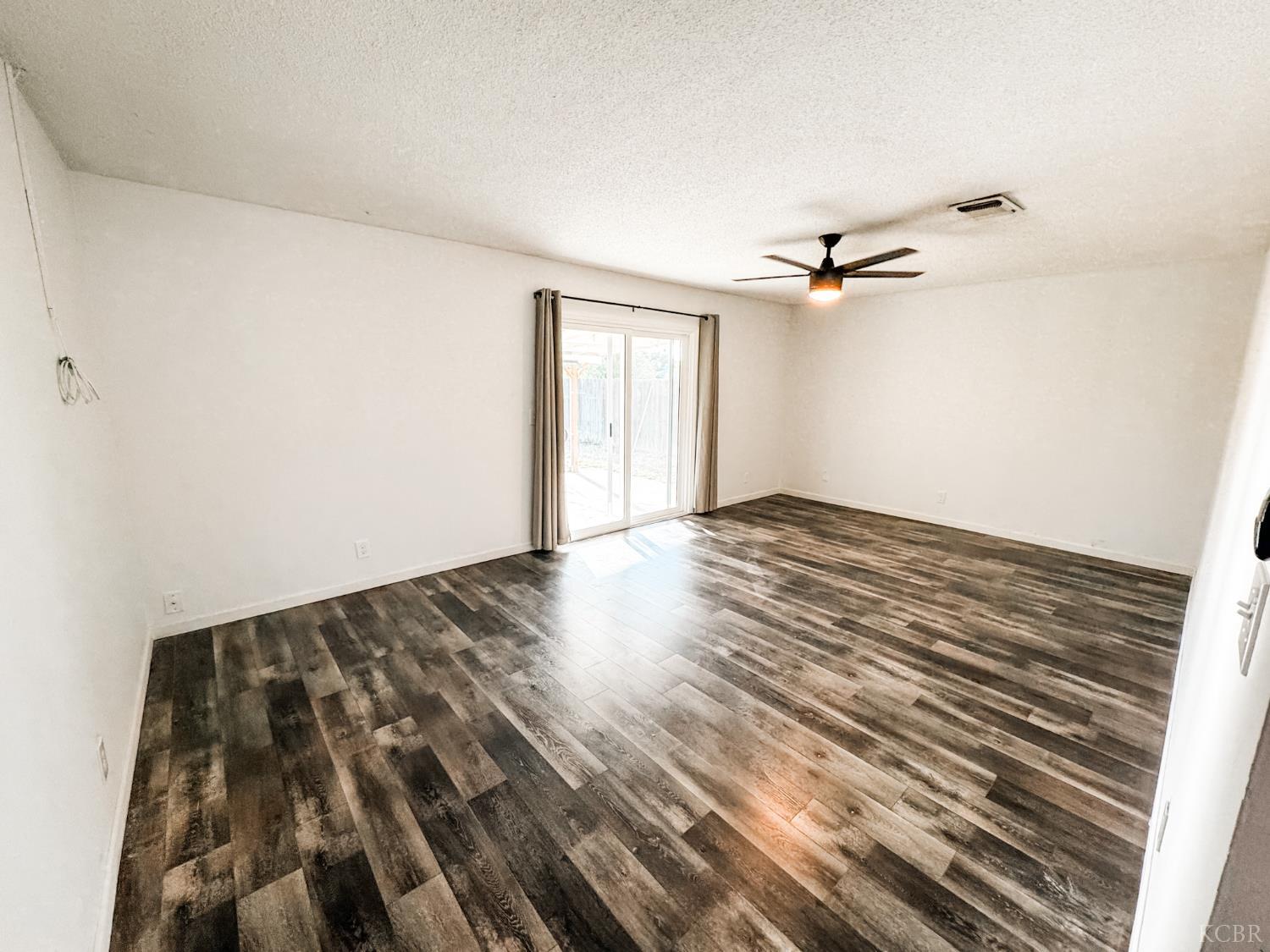 425 West Spring Lane Lemoore, CA 93245 - Photo 11 of 26 Gallery Image 11