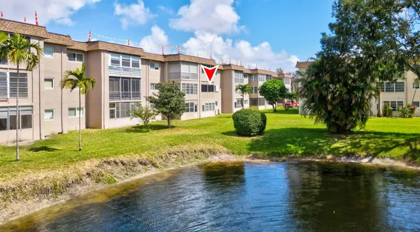 $97,000 | 721 Lori Drive, Unit 210, Palm Springs, FL 33461