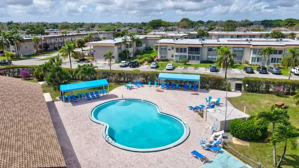 $97,000 | 721 Lori Drive, Unit 210, Palm Springs, FL 33461