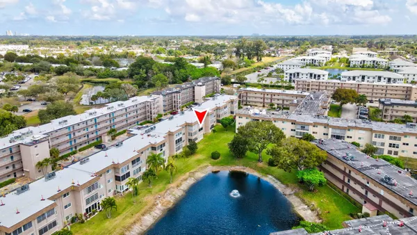 $97,000 | 721 Lori Drive, Unit 210, Palm Springs, FL 33461