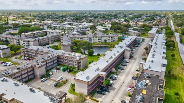 $97,000 | 721 Lori Drive, Unit 210, Palm Springs, FL 33461