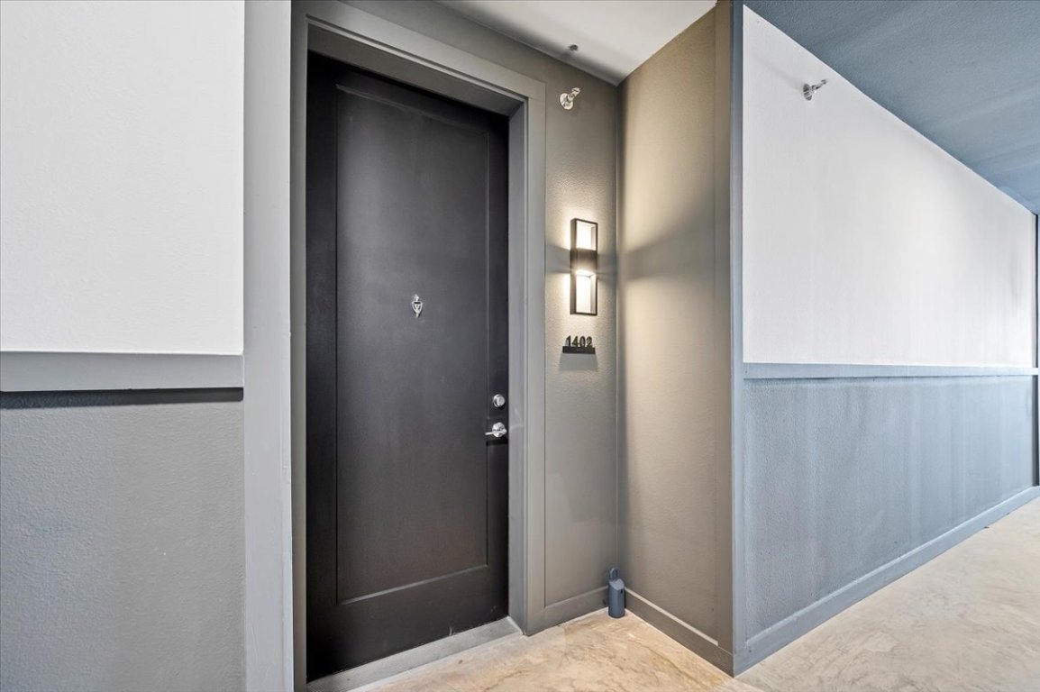 4801 Springdale Road, Unit 1402 Austin, TX 78723 - Photo 3 of 40 a view of bathroom