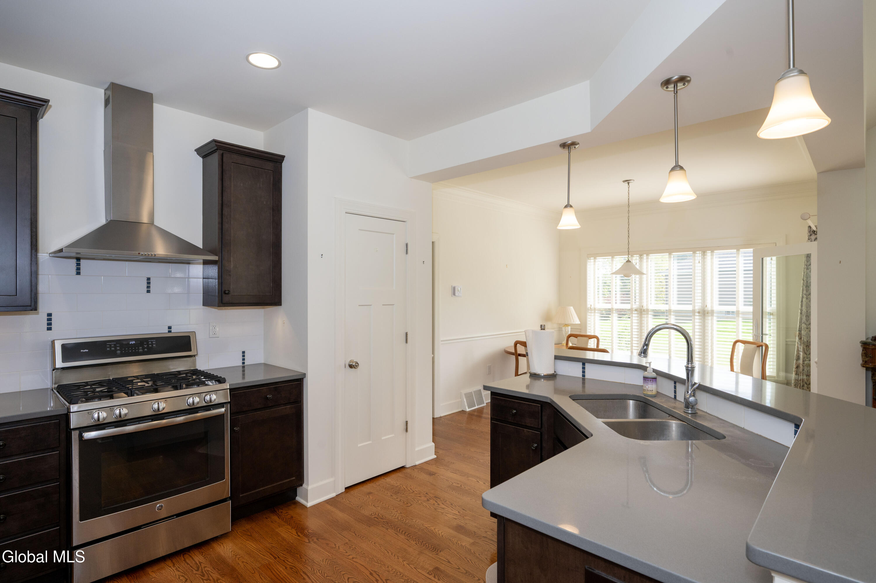 29 Trotter Road Bethlehem, NY 12158 - Photo 9 of 33 Kitchen