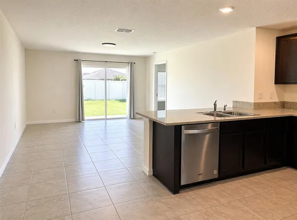 $2,250 | 16511 Mosaic Oar Drive, Wimauma, FL 33598