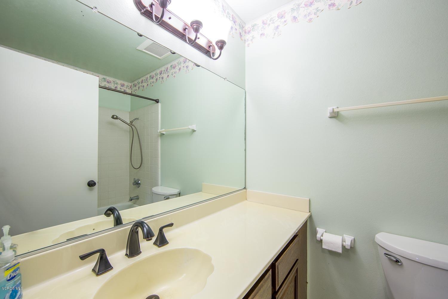 5977 Nelda Street, Unit 3 Simi Valley, CA 93063 - Photo 14 of 20 5977-3Nelda-12