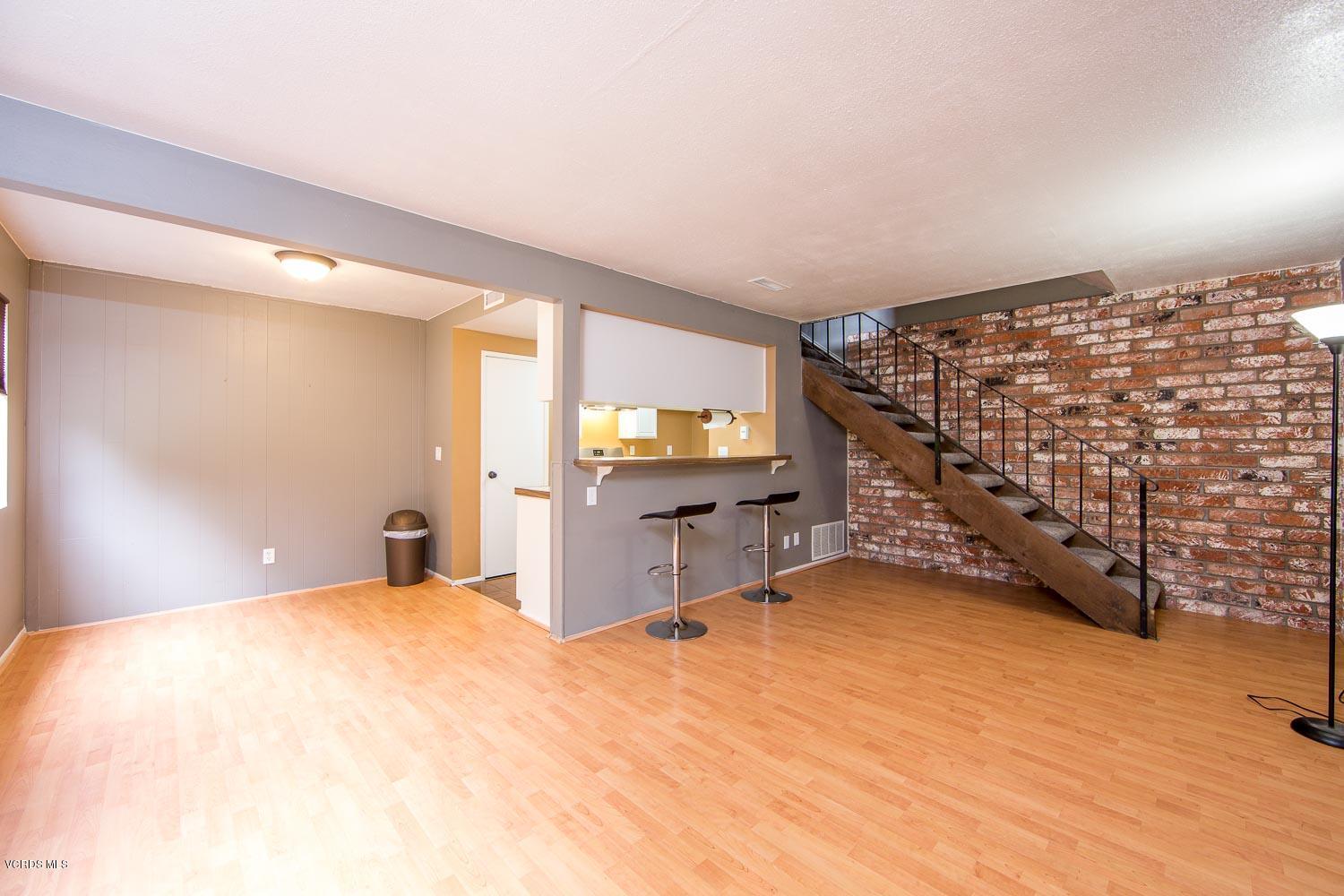 5977 Nelda Street, Unit 3 Simi Valley, CA 93063 - Photo 4 of 20 5977-3Nelda-3