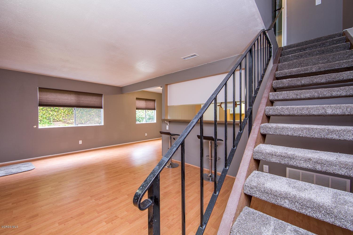 5977 Nelda Street, Unit 3 Simi Valley, CA 93063 - Photo 5 of 20 5977-3Nelda-4