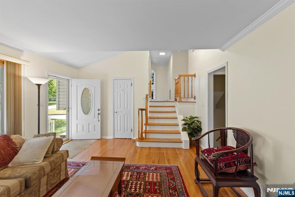299 Charnwood Road New Providence, NJ 07974 - Photo 17 of 41 Gallery Image 17