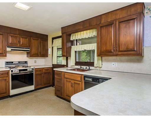 43 Donald Road Burlington, MA 01803 - Photo 15 of 34