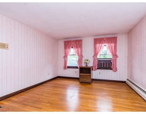 43 Donald Road Burlington, MA 01803 - Photo 18 of 34