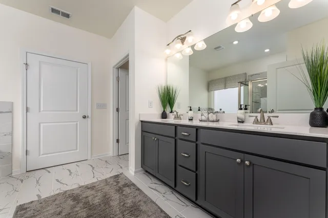 $450,895 | 8167 Harbour Chase Loop, Ooltewah, TN 37363