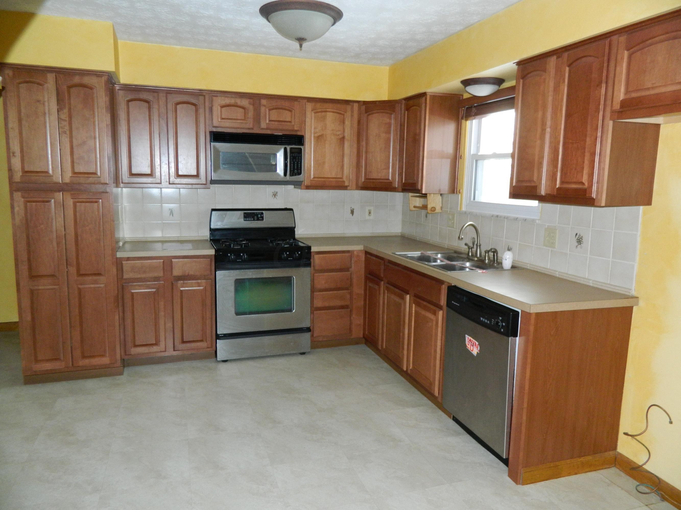 6033 Beechcroft Road Columbus, OH 43229 - Photo 4 of 14 Gallery Image 4