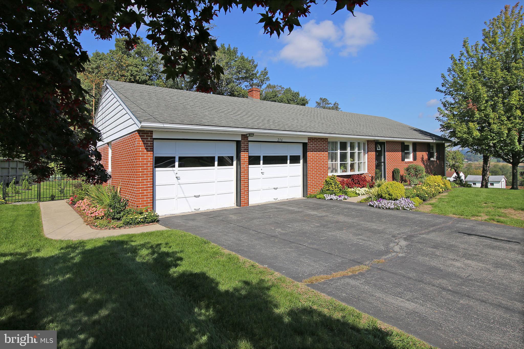 216 Snavely Mill Road Lititz, PA 17543 - Photo 3 of 36