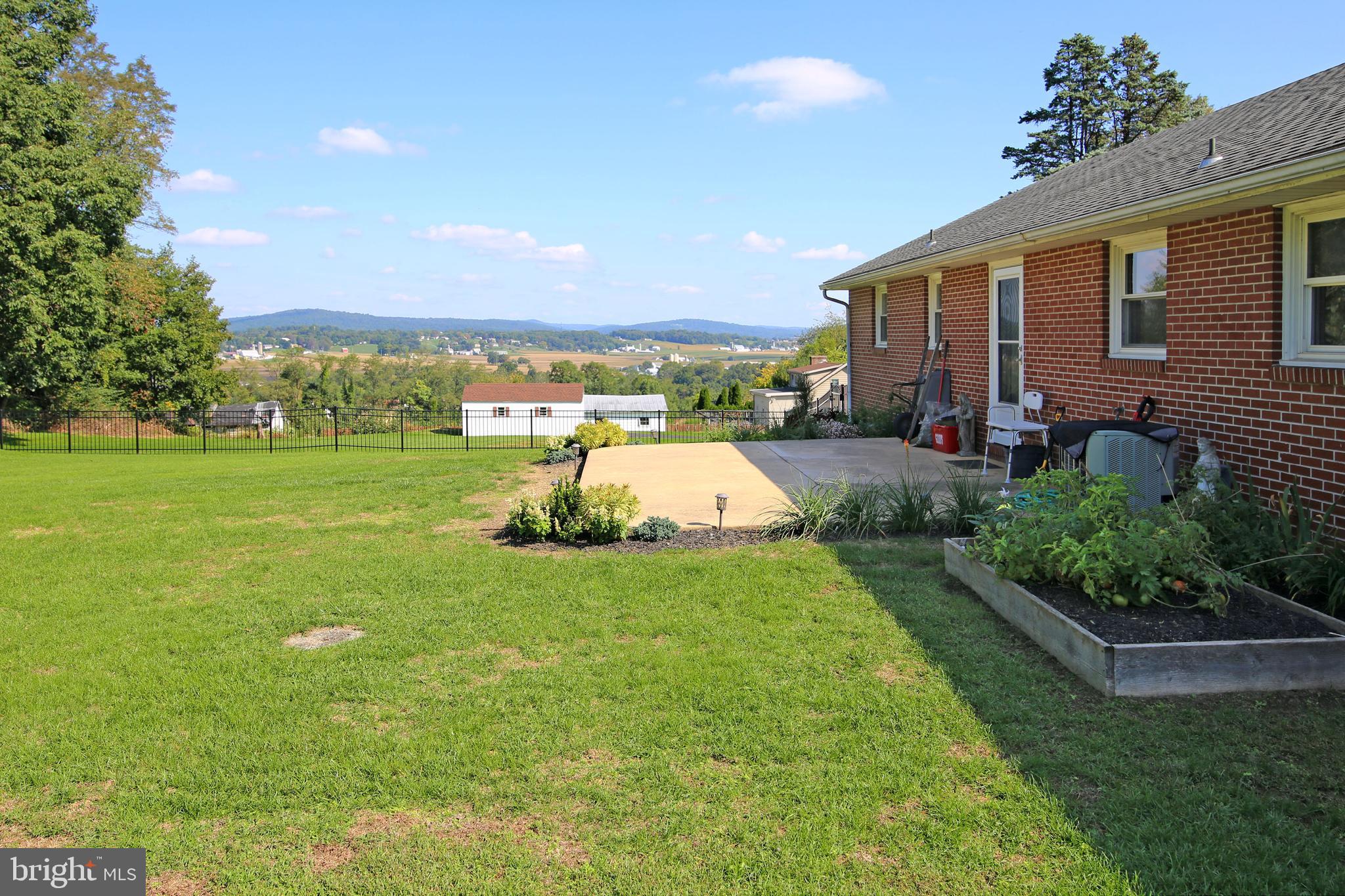 216 Snavely Mill Road Lititz, PA 17543 - Photo 8 of 36